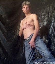Aleksander 5bbe00d973bdd.jpg