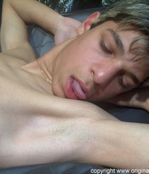 Aleksander 5bbe0176889aa.jpg