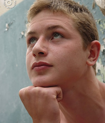 Andrey 5bbe8bb492f4a.jpg