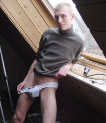 Andy 5bbe8f34e84f7.jpg