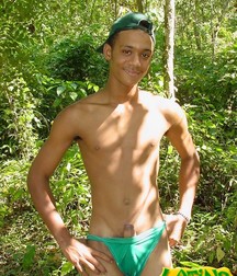 Aneudy 5bbe9189a157f.jpg