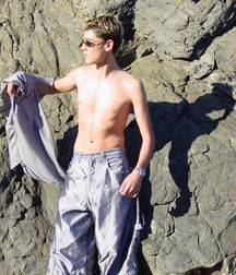 Raul @ beach 5a91fd0b04550.jpg