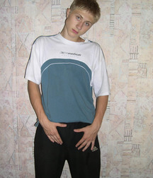 Cute blond boy 5a92043af3f37.jpg