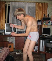 Another blond cutie 5a9206beec398.jpg