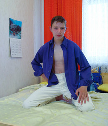mika - cute alien foreskin 5a9208c6b7c80.jpg