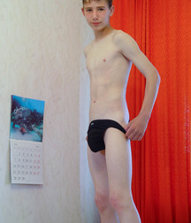 mika - cute alien foreskin 5a9208e77ca3b.jpg
