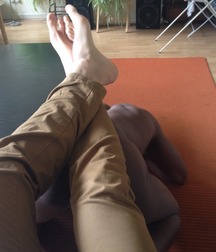 feet and socks 59b68e5491eb9.jpg