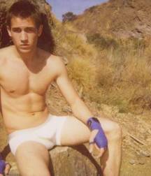 1000 sexy guys 59a75e22acbcd.jpg
