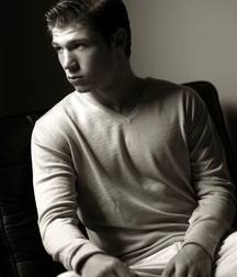 1000 sexy guys 59a75e2473a98.jpg