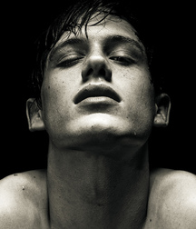 1000 sexy guys 59a75e77a1ce2.jpg