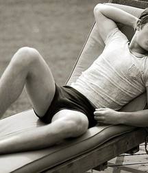 1000 sexy guys 59a75e9d2ac8e.jpg