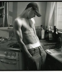 1000 sexy guys 59a75ef48fef7.jpg