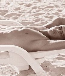 1000 sexy guys 59a75f227c870.jpg