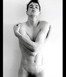 1000 sexy guys 59a75f5ae64f5.jpg