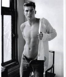 1000 sexy guys 59a75feb56ad8.jpg