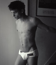 1000 sexy guys 59a7608fc6d47.jpeg