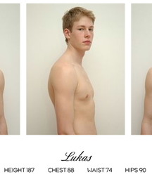 1000 sexy guys 59a760bcb234d.jpg