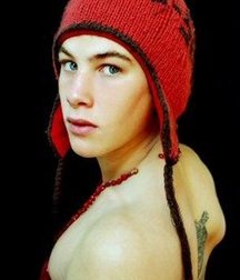 1000 sexy guys 59a760c665a06.jpg