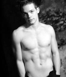 1000 sexy guys 59a7613cb3e62.jpg