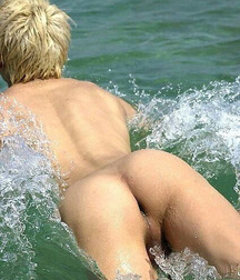 Hot Beach Boys 5bc3c95a8970b.jpg
