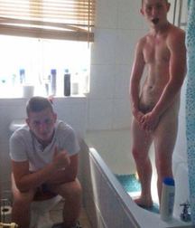 Chavs N Trackies 5bca0afaf1c98.jpg