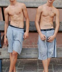 Chavs N Trackies 5bca0b081f85e.jpg