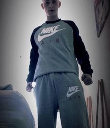 Chavs N Trackies 5bca0b0a599e2.jpg