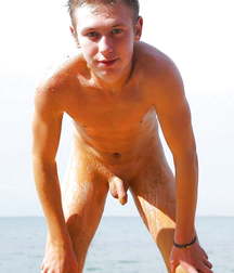 Shaved Twinks 02 5bcb5a6d3d721.jpg