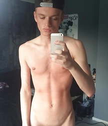 Shaved Twinks 02 5bcb5abb73052.jpg