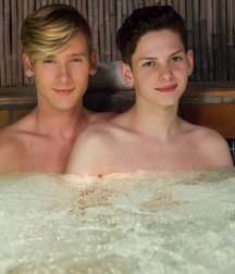 Reilly Finch & Julian Bell Hot Tub Twinks