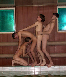 Cool Pool party 5a4d710cde2d2.jpg