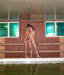 Cool Pool party 5a4d711eecd02.jpg
