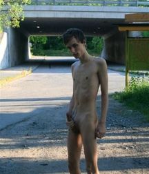 Boys love beaches 5aa3347ab757b.jpg