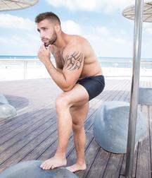 man 5 59c4c9330db3d.jpg