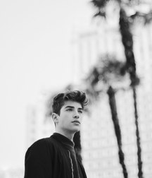 my frend Lucas 59c74ecbaac2c.jpg