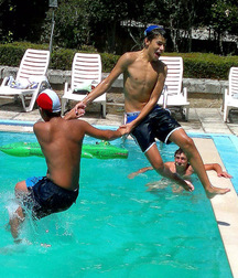 holidays 3 59c8d3c3ab1e3.jpg