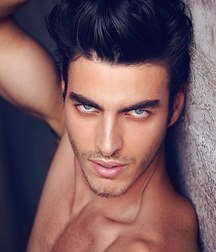 single man 59d384f7dcb69.jpg