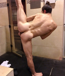 so hot 59d3a929ca27c.jpg