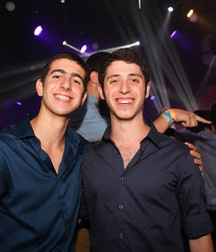homme 1 59d4d4ced918f.jpg