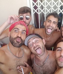 hommes 2 59d4d64129b1a.jpg