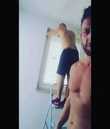 hommes 2 59d4d64f2e008.jpg