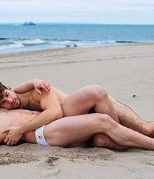 full cock 59d5474ab8429.jpg