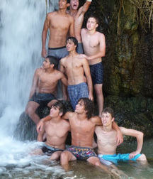 boys & boys 59d5e6cf19b15.jpg