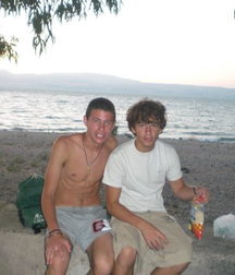 boys & boys 59d5e74629b37.jpg