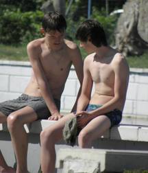 fabulous boys 59d7e6ae31535.jpg