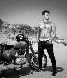 body 02 59d891af4cbf3.jpg