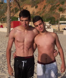 funny boys 59d8a9fd331d2.jpg