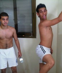 funny boys 59d8aa4c1a45c.jpg