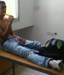funny boys 59d8aa5f044e4.jpg