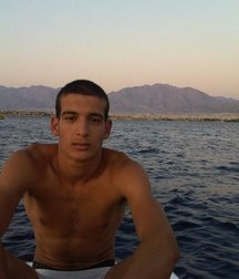 funny boys 59d8aa7fd576d.jpg
